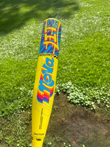 2026 Victus Nova Lit Composite USSSA Certified Bat (-8) 23 oz 31" (Used)