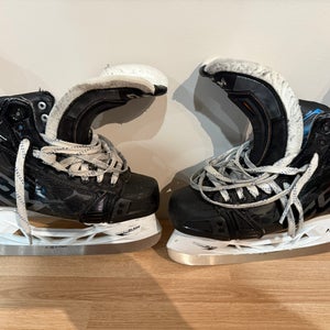 2023 CCM JetSpeed FT690 Hockey Skates Wide Width 7.5 (Used)