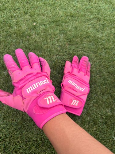 Small Marucci Signature Batting Gloves (Used)