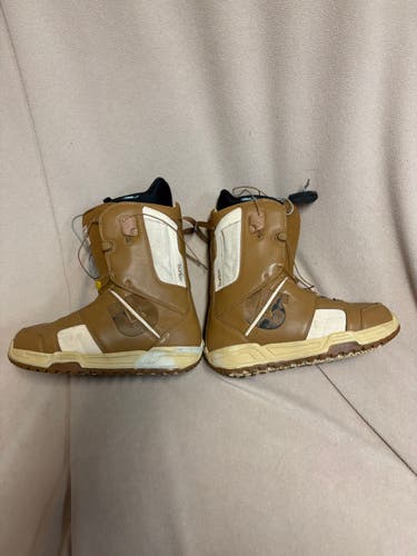 Women's Size M 9.0 (W 10.0) Burton Mint Snowboard Boots (Used)