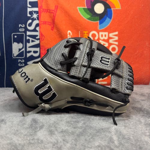 Wilson A2K 1787 Superskin RHT Infield Baseball Glove 11.75" (Used)