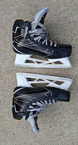 Bauer Supreme 1S Hockey Goalie Skates Extra Wide Width Size 5.5 (Used)