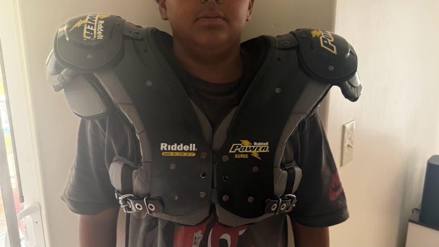 XXL Youth Shoulder Pads (Used)
