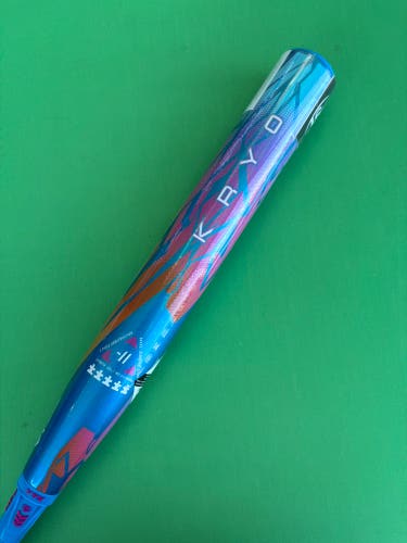 NEW 2026 Louisville Slugger Kryo "Love the Moment" Composite Bat (-11) 22 oz 33"