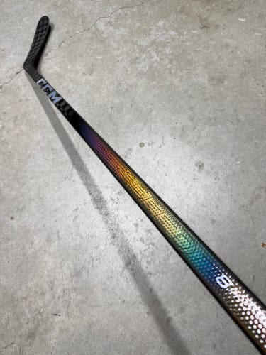 85 Flex P28M Senior CCM Jetspeed FT8 Pro Right Hand Hockey Stick Pro Stock (New)
