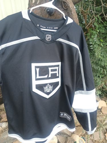 Los Angeles Kings fanatics size medium