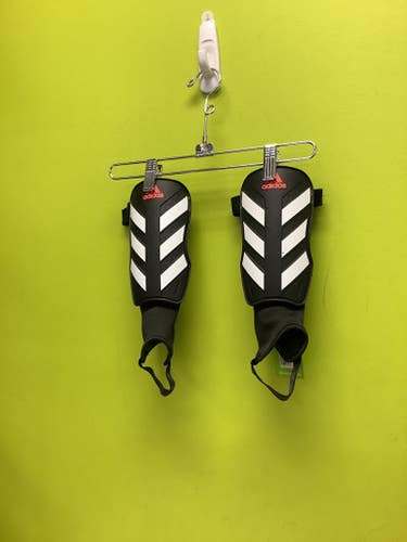 Used Adidas Md Soccer Shin Guards 11686-s000030254
