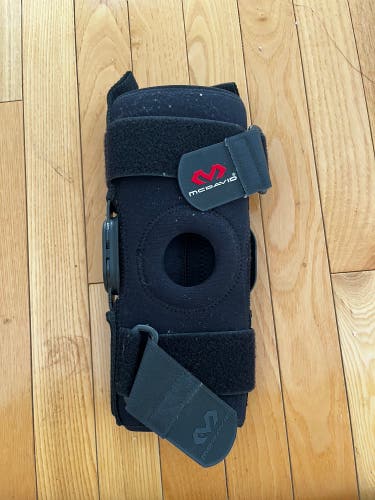 McDavid Hinge Knee Brace (Used)