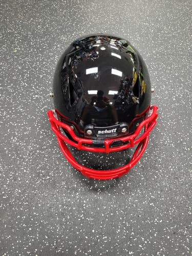 Used Schutt Vengeance A11 Fb Helmet Black Md 11849-s000040169
