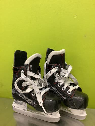 Used Bauer X300 Youth 06.0 Ice Hockey Skates 11686-s000033605