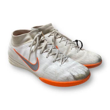 Used Nike Senior 5 Indoor Soccer Indoor Cleats 11375-s000332105