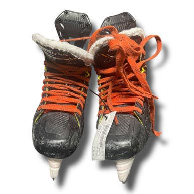 Used Bauer M5 Pro Junior Hockey Skate Junior 03 11375-s000362646