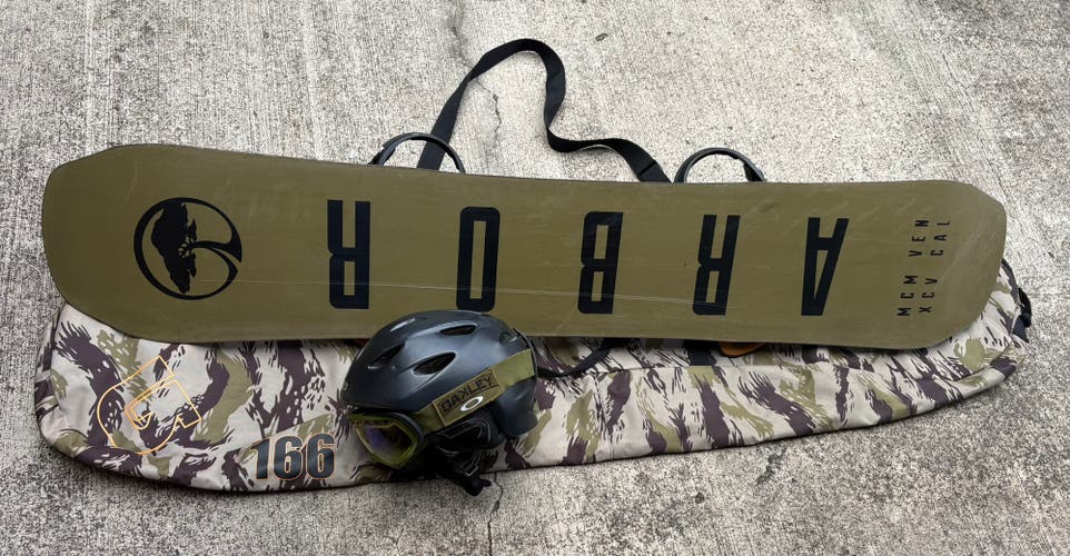 158 Arbor Wasteland Rocker Snowboard With Flux RL Bindings Burton Bag Giro Helmet and Oakley Goggles