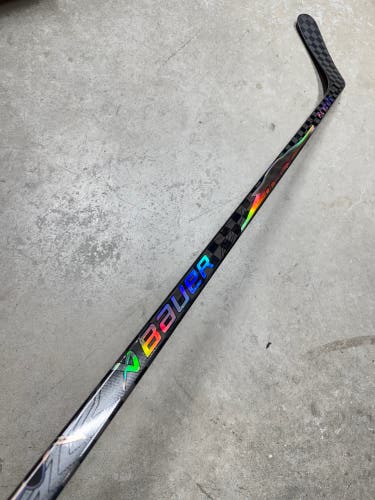 87 Flex P92 Senior Bauer Flylite Left Hand Hockey Stick NHL Pro Stock (Like New)