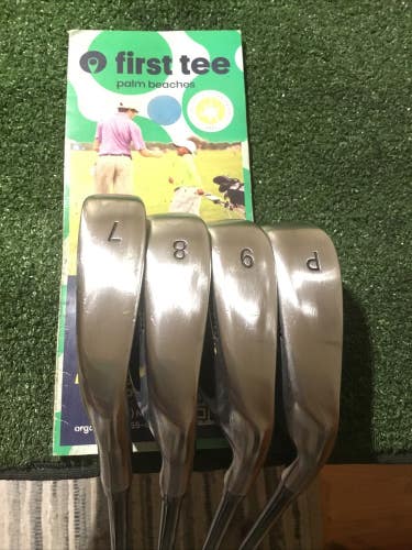 Warrior Custom Golf DCP Grooves Irons Set (7-PW) True Launch Graphite (-1.5 In.)