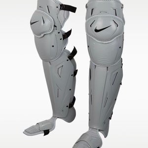 Nike Diamond Elite Catcher's Leg Guards 17” 
*NEW WITH TAGS!
