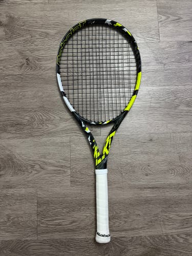 Babolat Pure Aero 100 Lite | Gripsize 4 1/4 | Pristine Condition