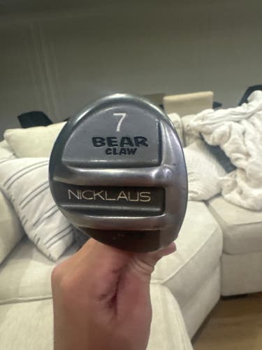 Men's Nicklaus Right Handed Fairway Wood Regular Flex 7 Wood (Used)