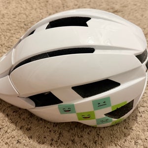 Bell Sidetrack II Universal Kids Bike Helmet (Used) - Champion Gloss White