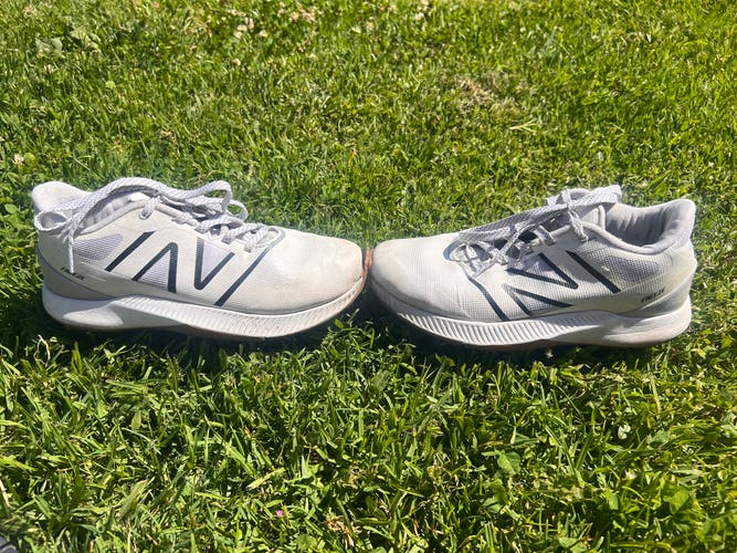 White New Balance Freeze 4.0 Mid Top Turf Cleats (Used) Size M 6.5 (W 8.0) Adult