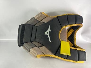 Used Mizuno Mizuno Catcher Chest Protector Adult Catcher's Equipment 11834-s000016335