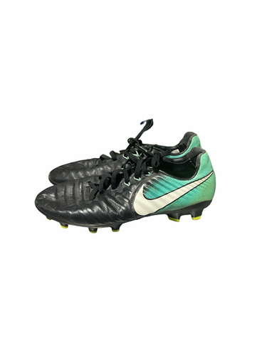 Used Nike Soccer Cleats Black Senior 7.5 11834-s000051505