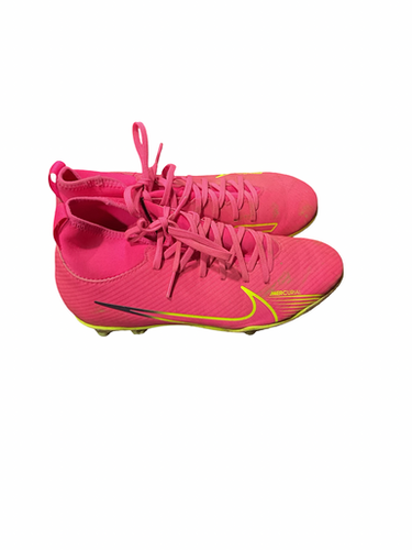 Used Nike Soccer Cleats Pink Senior 5.5 11834-s000051606