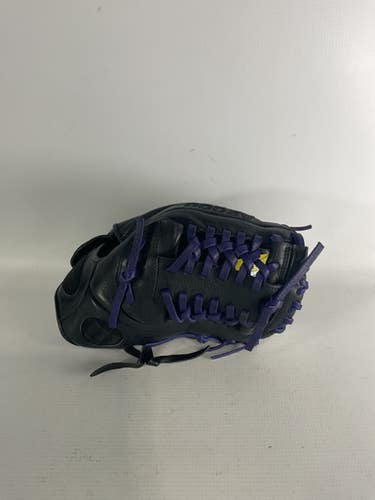 Used Wilson A2000 Black Glove Bb Sb Glove Rh Throw Black 11 3 4" 11834-s000030218