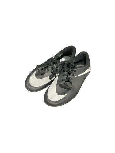 Used Nike Soccer Cleats Black And White Junior 01 11834-s000041733