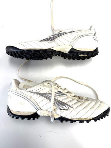 Used Adidas Soccer Turf Shoes White Senior 8 11860-s000309968