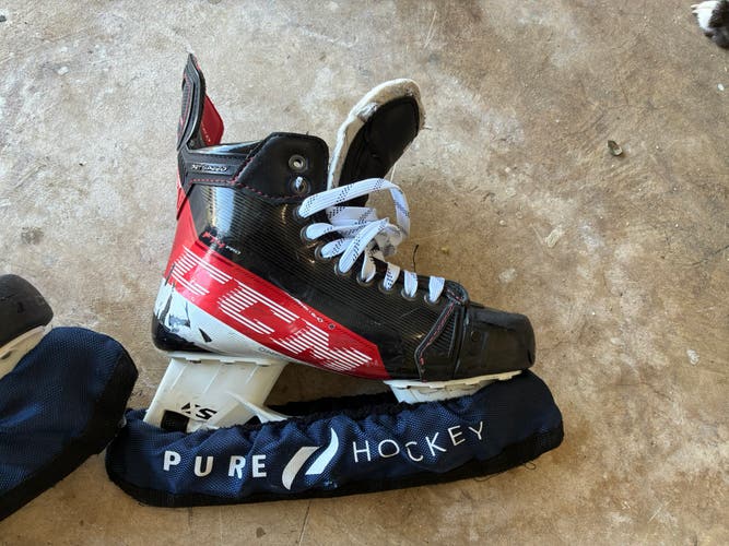 2021 CCM JetSpeed FT4 Pro Hockey Skates Pro Stock Size 6.5 (Used)