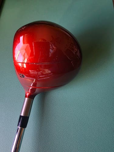 Men's TaylorMade Burner Right Handed Driver Regular Flex 9.5 Loft 42.25" (Used)