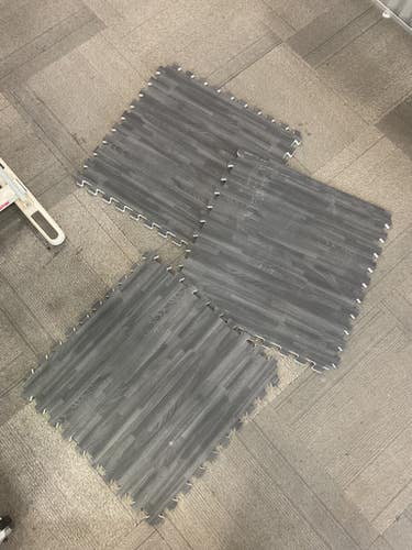 Used Puzzle Mat 11614-s000237735