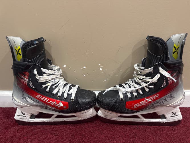 Bauer Vapor Hyperlite 2 Hockey Skates Pro Stock 8.5 Item#PSBBRH