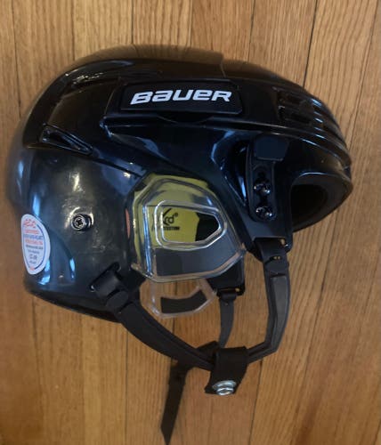 Large Bauer Re-Akt 75 Helmet (Used)