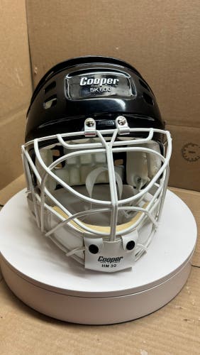 VINTAGE BLACK COOPER SK600 GOALIE HOCKEY HELMET WITH RARE ORIGINAL COOPER HM30 GOALIE CAGE AND SLING