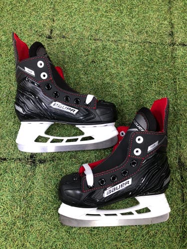 Youth Bauer NS Hockey Skates Regular Width 11 (New)