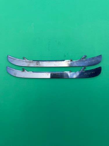 Bauer Fly-Ti Replacement Steel Blades | 246 mm