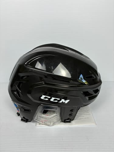 New Small CCM Resistance 300 Helmet - Black