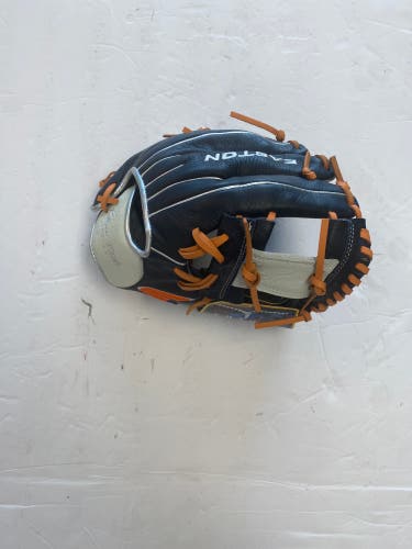 Easton Future Elite RH Infield Baseball Glove 11" (New)