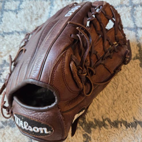 Wilson RH Outfield A950 Baseball/ Softball All Positions Glove 14" Game Ready