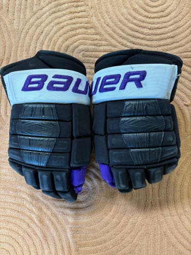 Senior Bauer Pro Series 15" Gloves | Holy Cross Pro Stock (Used)