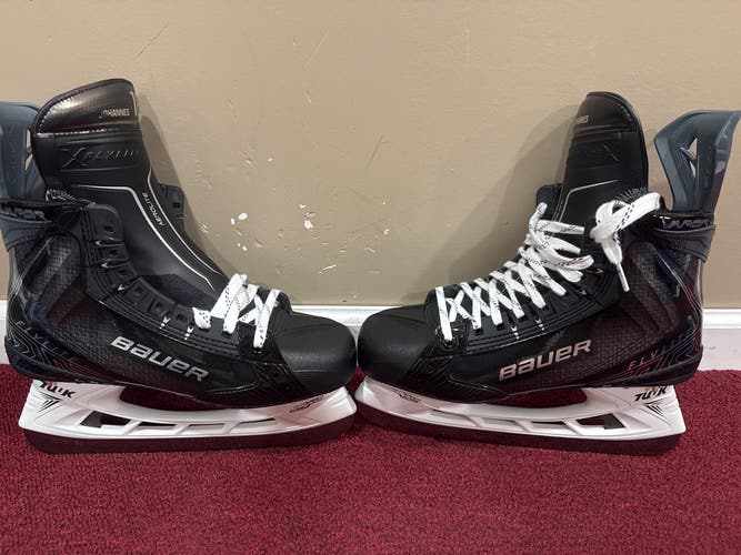 Black/Gray Bauer Vapor Flylite Hockey Skate Pro Stock 9.5 (New) Item#LHN95