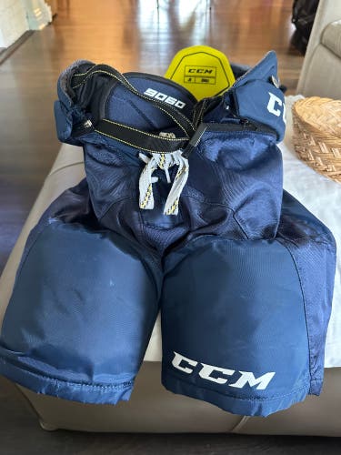 Blue Junior Small CCM Tacks 9080 Hockey Pants (Used)