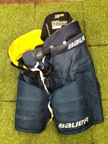 Junior Medium Bauer Supreme 3S Hockey Pants (Used)