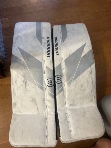 24" Warrior Ritual G7 Goalie Leg Pads (Used)