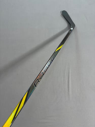 New 77 Flex P92 Bauer Nexus 2N Pro (Tracer dress) Right Hand Pro Stock Hockey Stick - Gold