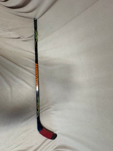 Junior Warrior Dolomite Right Handed Hockey Stick 30 Flex (Used)
