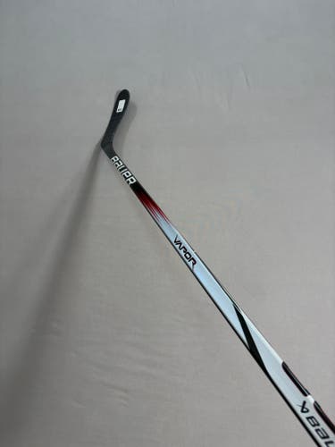 New 65 Flex P28 Intermediate Bauer Vapor League Right Hand Pro Stock Hockey Stick