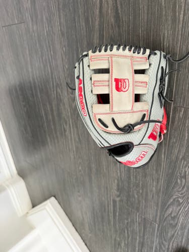 Wilson A2000 RH Infield Baseball Glove 11.5" (Used)
